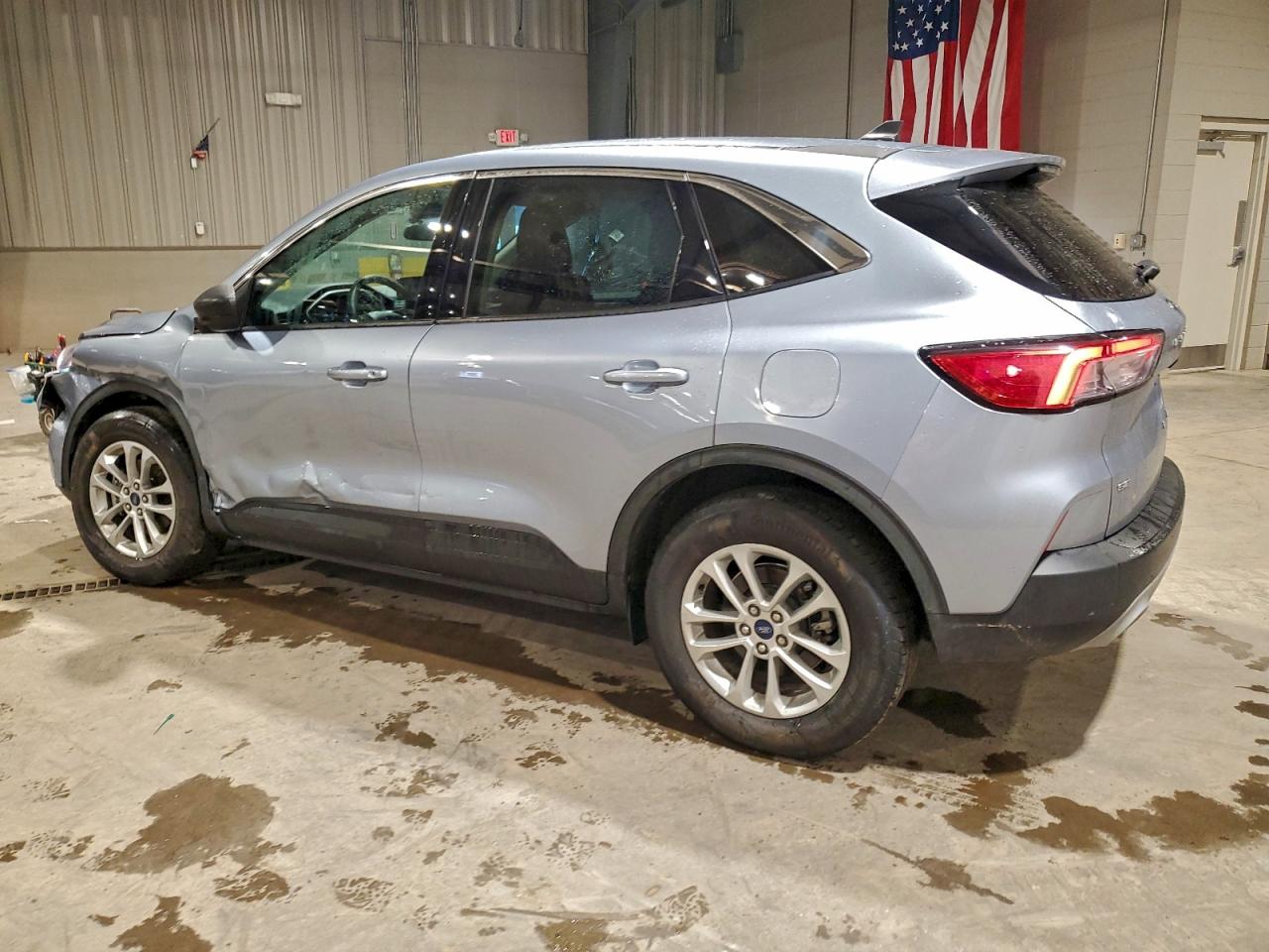 2022 FORD ESCAPE SE photo 2
