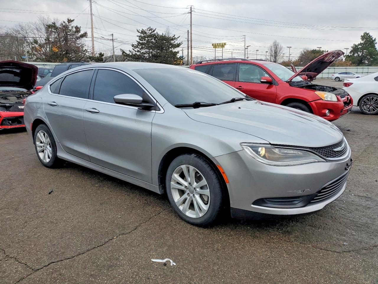 2016 CHRYSLER 200 LX photo 4