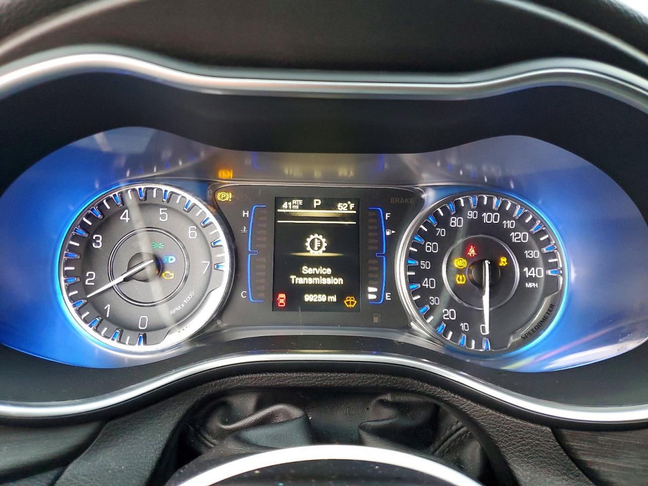 2016 CHRYSLER 200 LX photo 9
