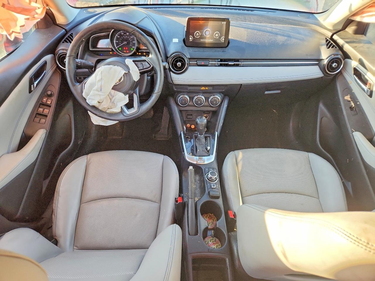 2019 TOYOTA YARIS L photo 8