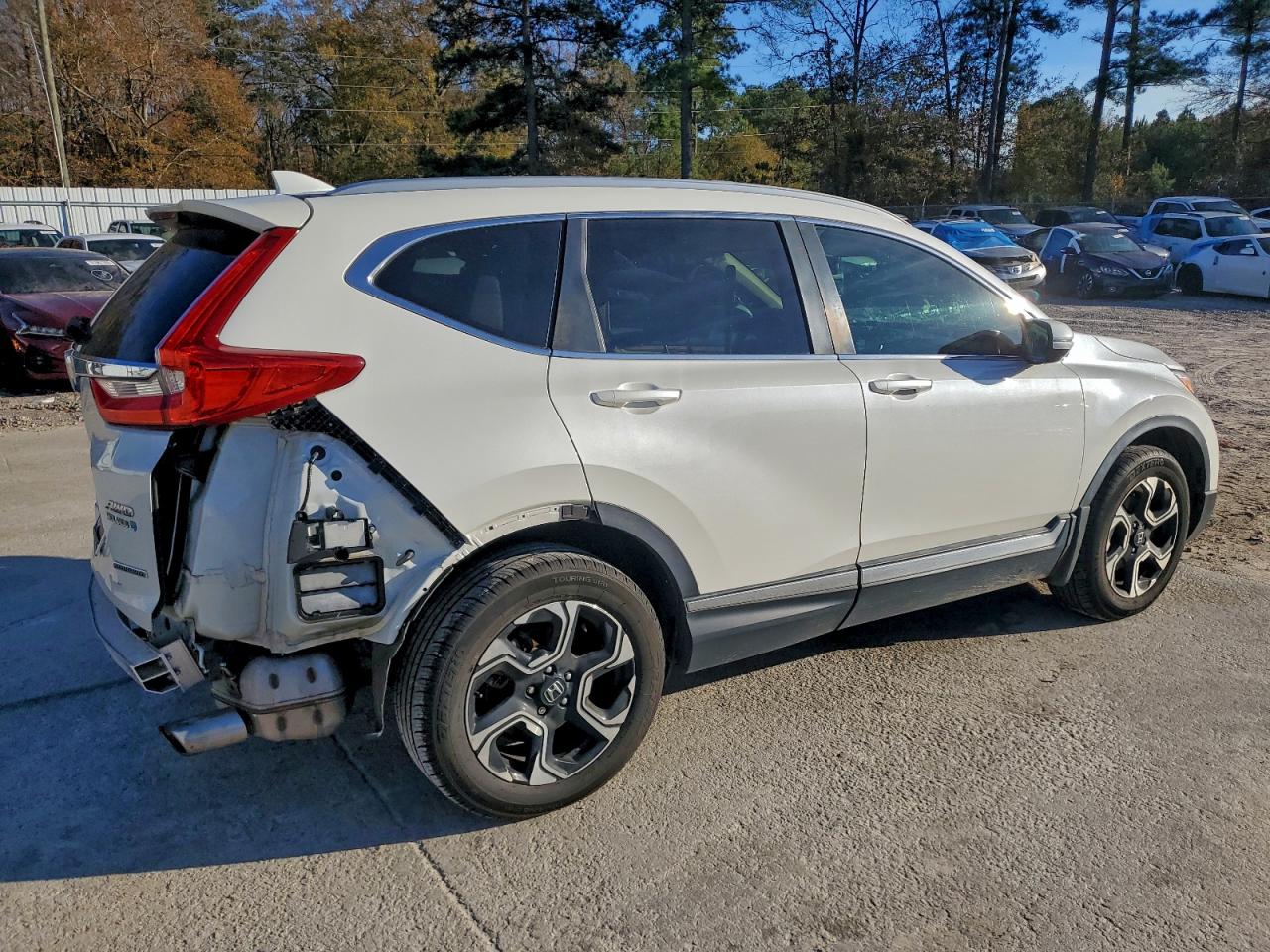 2018 HONDA CR-V TOURING photo 3
