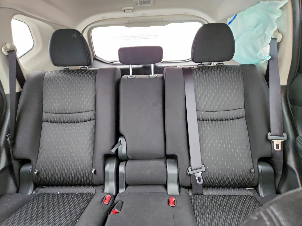 2019 NISSAN ROGUE SV photo 10