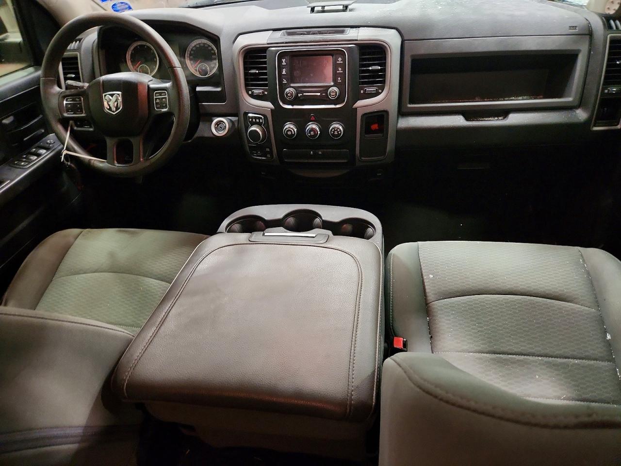 2017 RAM 1500 ST photo 8