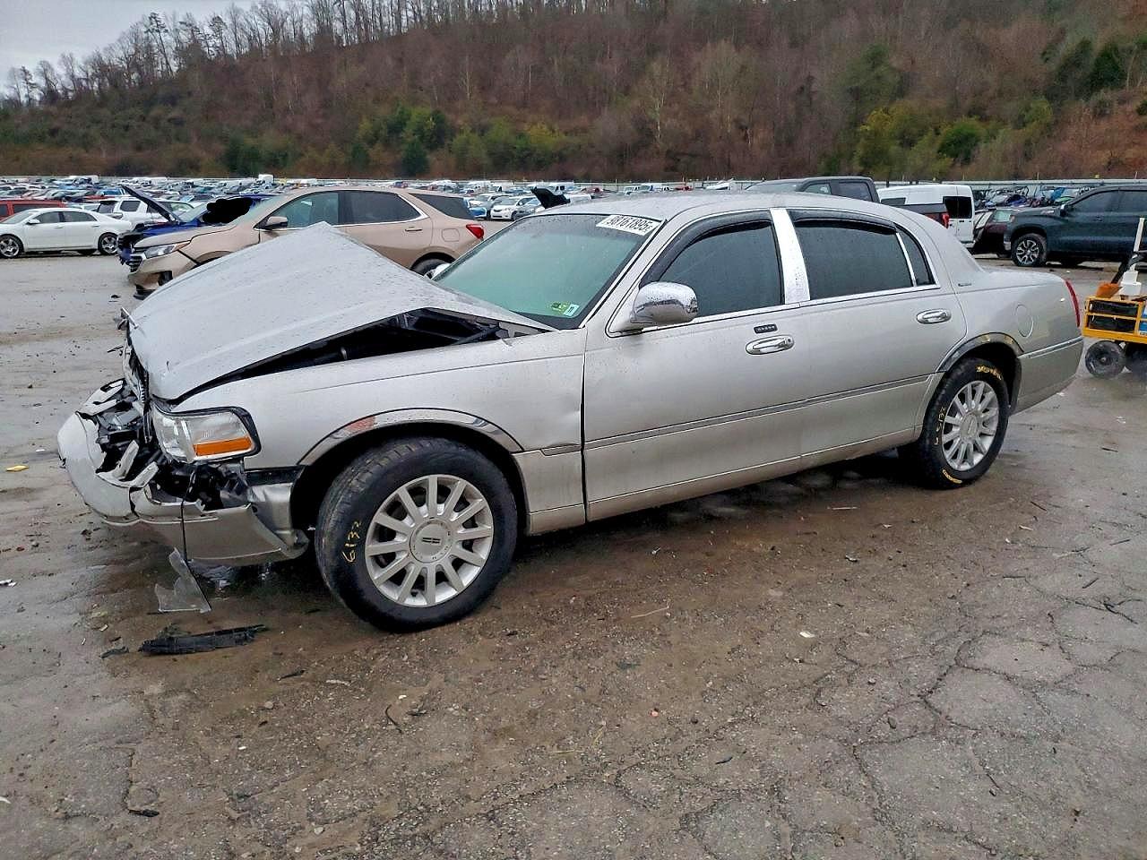 2007 LINCOLN TOWN CAR