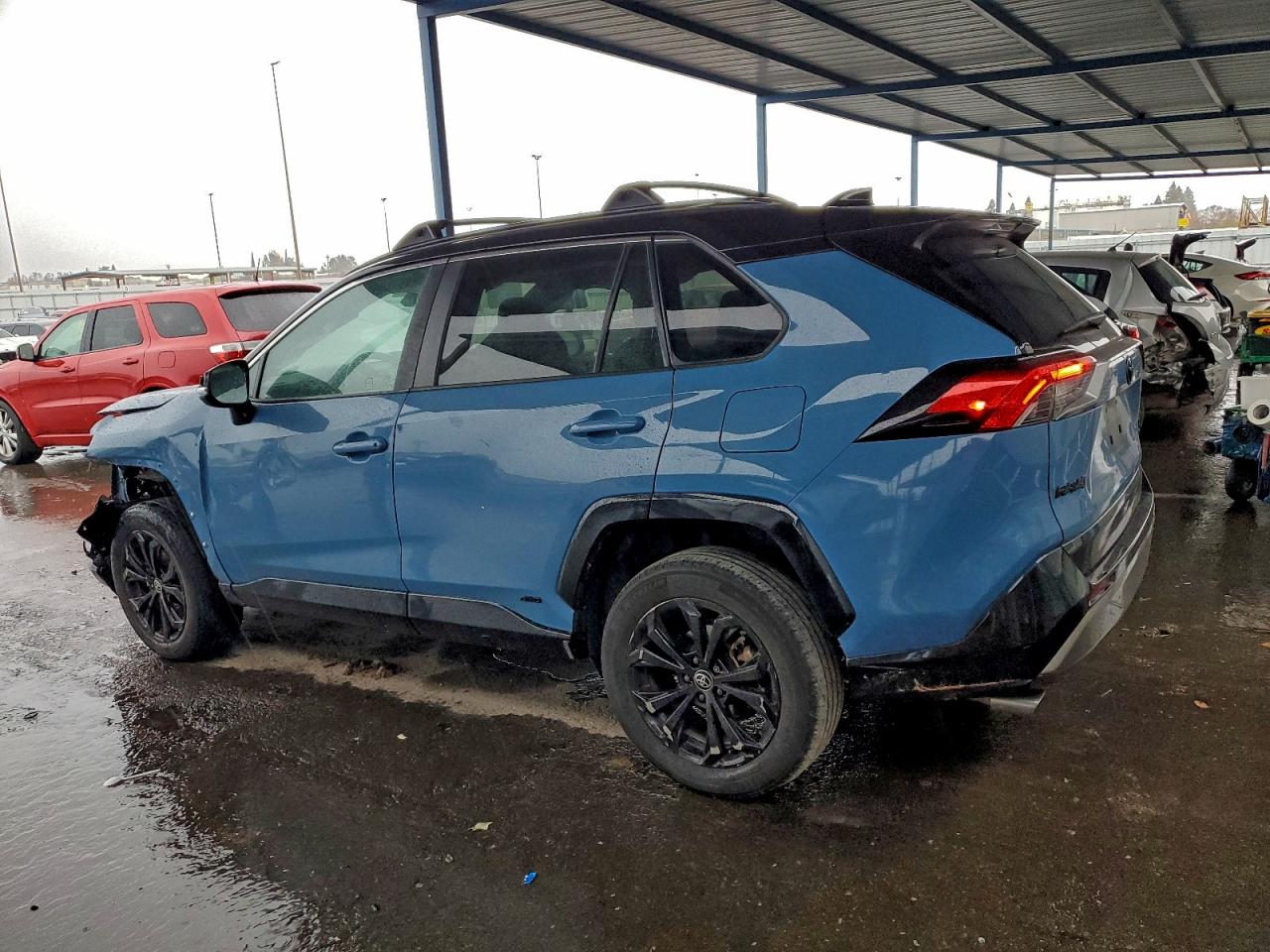 2022 TOYOTA RAV4 XSE photo 2