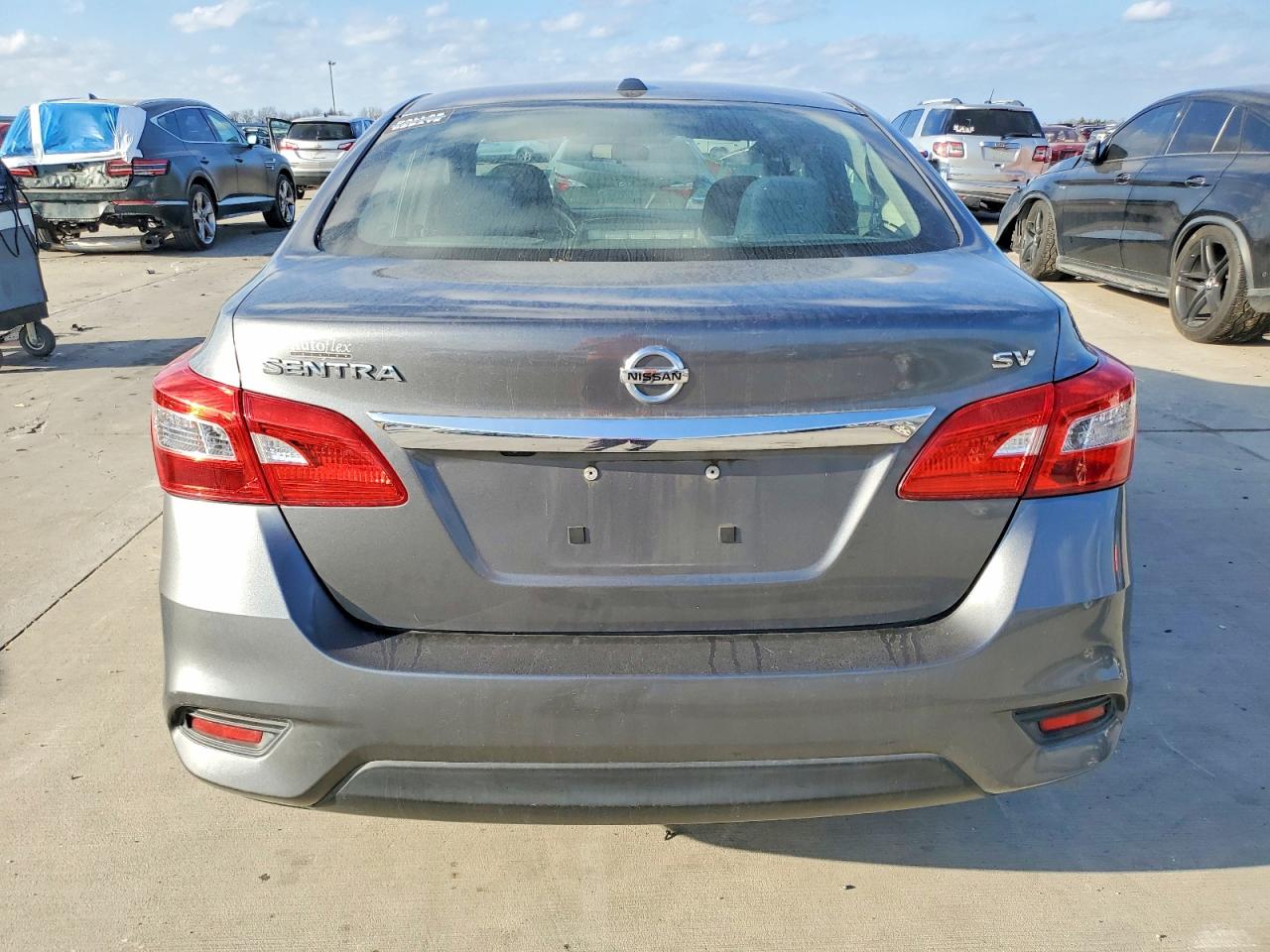 2019 NISSAN SENTRA S photo 6