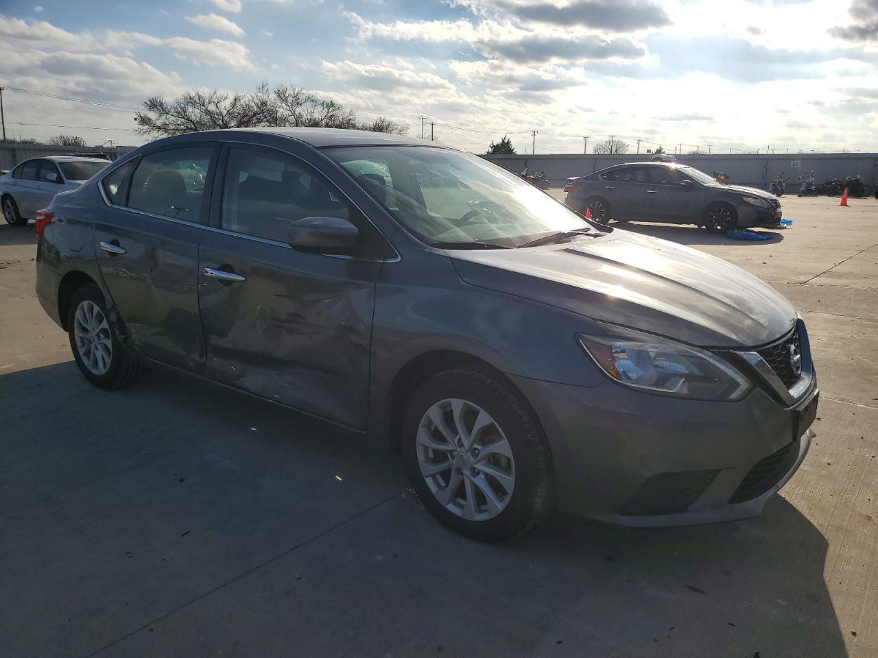 2019 NISSAN SENTRA S photo 4