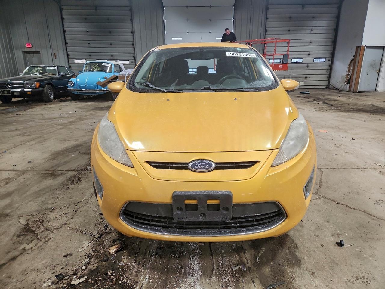2011 FORD FIESTA SES photo 5
