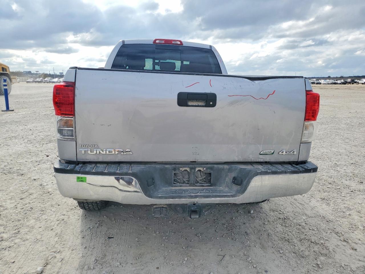 2010 TOYOTA TUNDRA GRADE photo 6