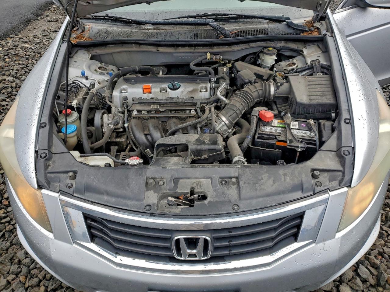 2010 HONDA ACCORD LX photo 11