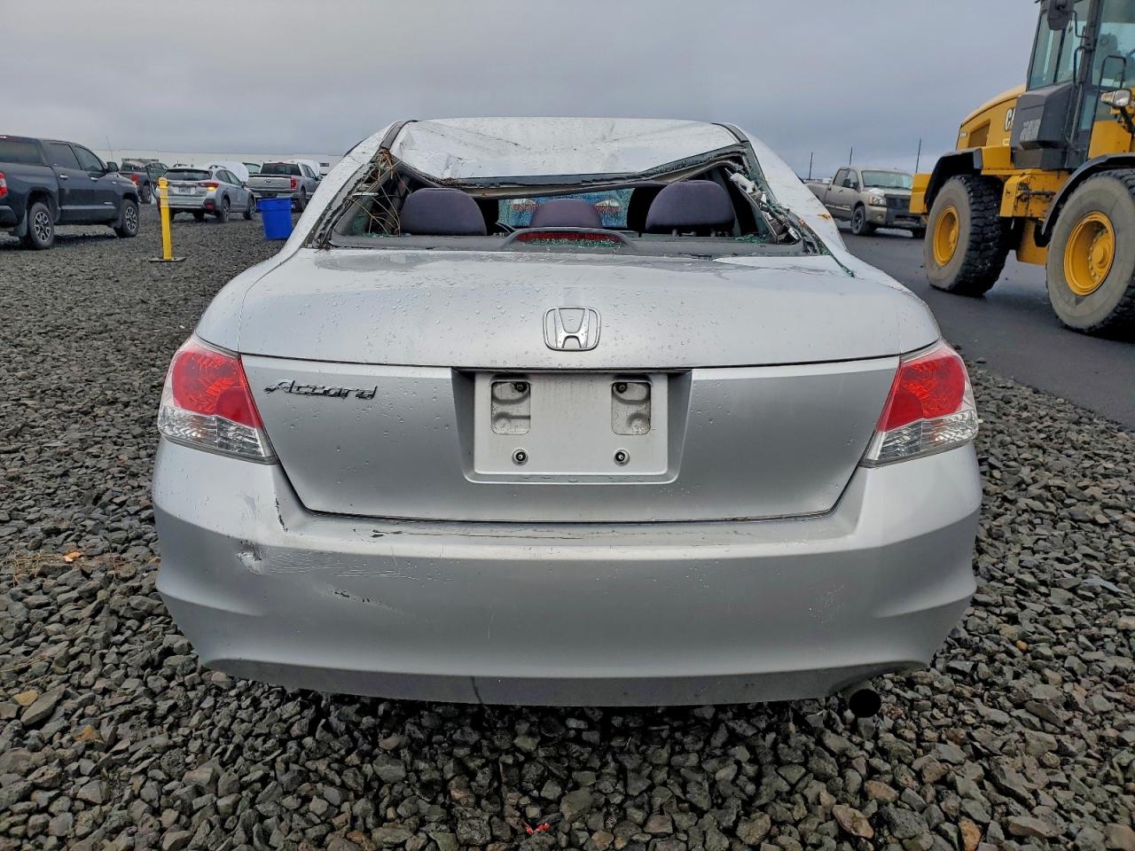 2010 HONDA ACCORD LX photo 6
