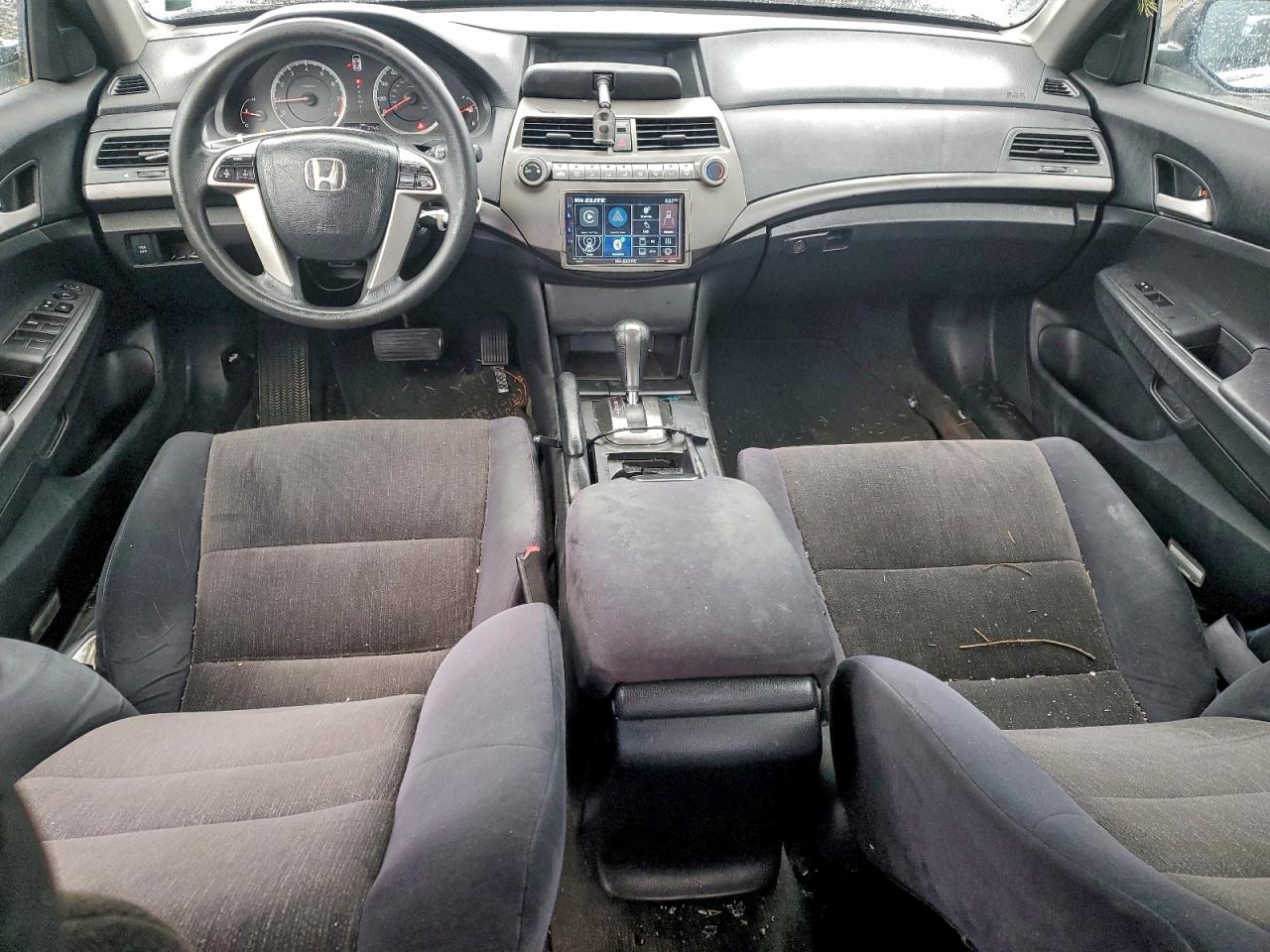 2010 HONDA ACCORD LX photo 8