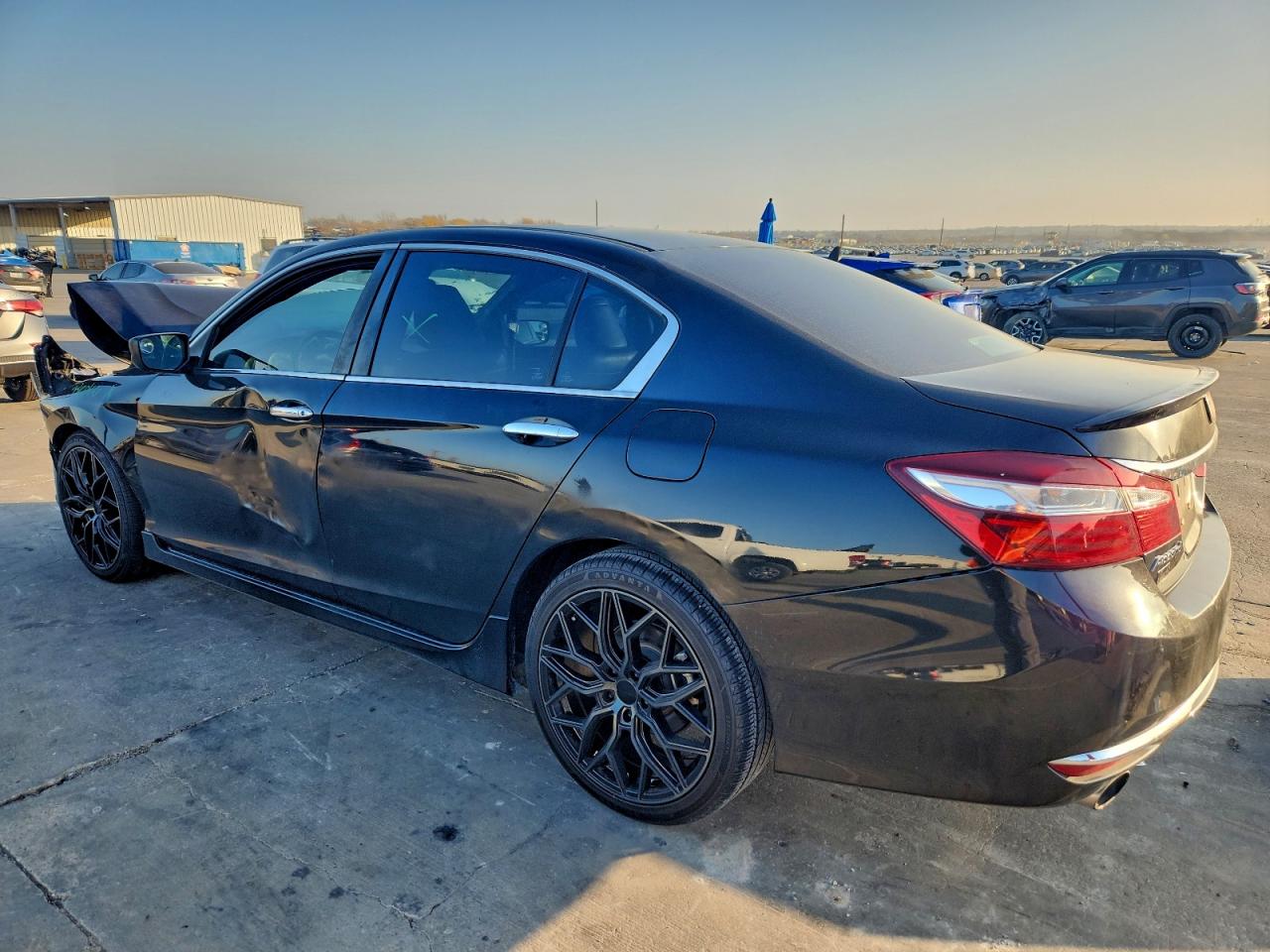 2016 HONDA ACCORD SPORT photo 2