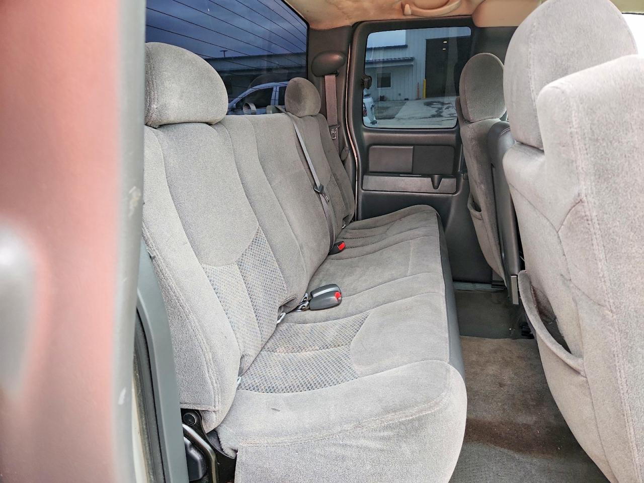 2006 CHEVROLET SILVERADO C1500 photo 10
