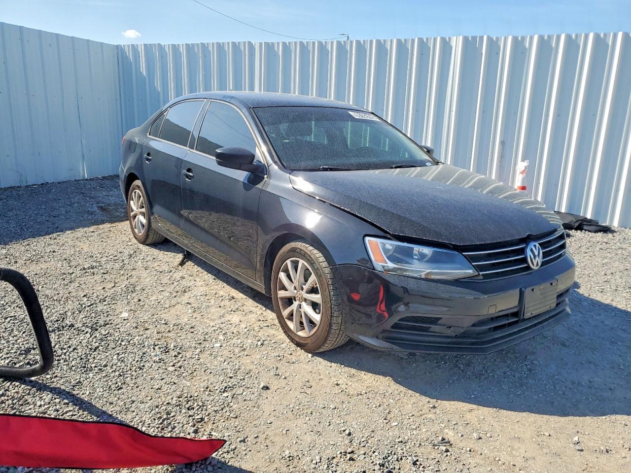 2015 VOLKSWAGEN JETTA SE photo 4