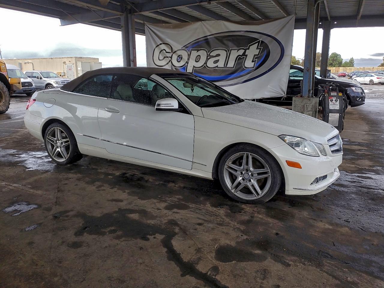 2011 MERCEDES-BENZ E 350 photo 4