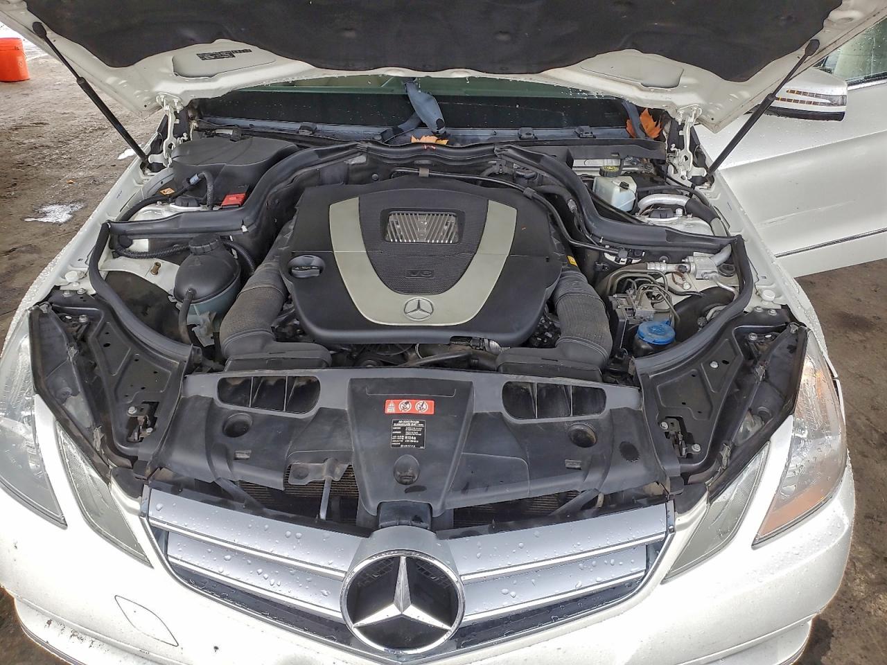 2011 MERCEDES-BENZ E 350 photo 11