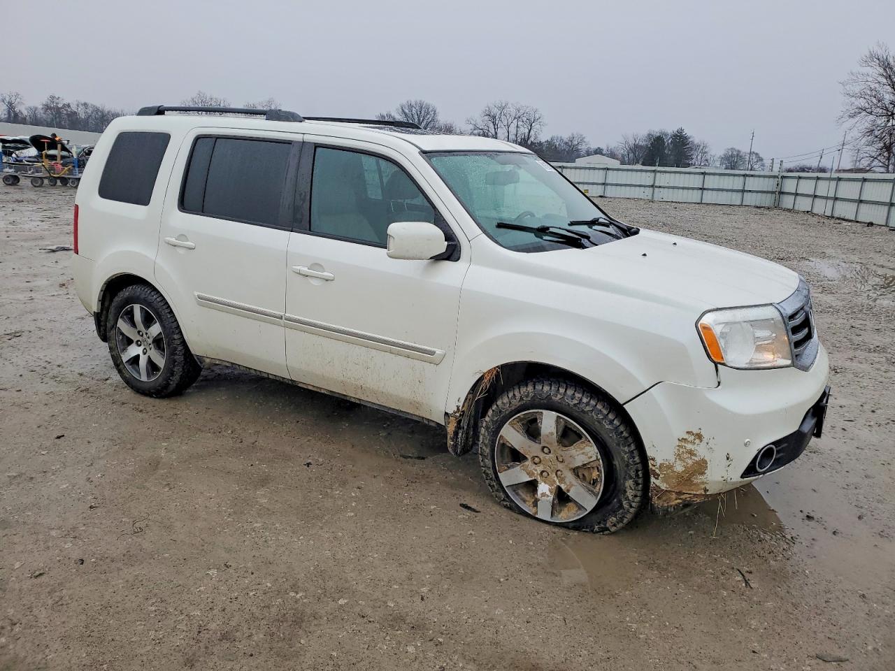 2013 HONDA PILOT TOURING photo 4