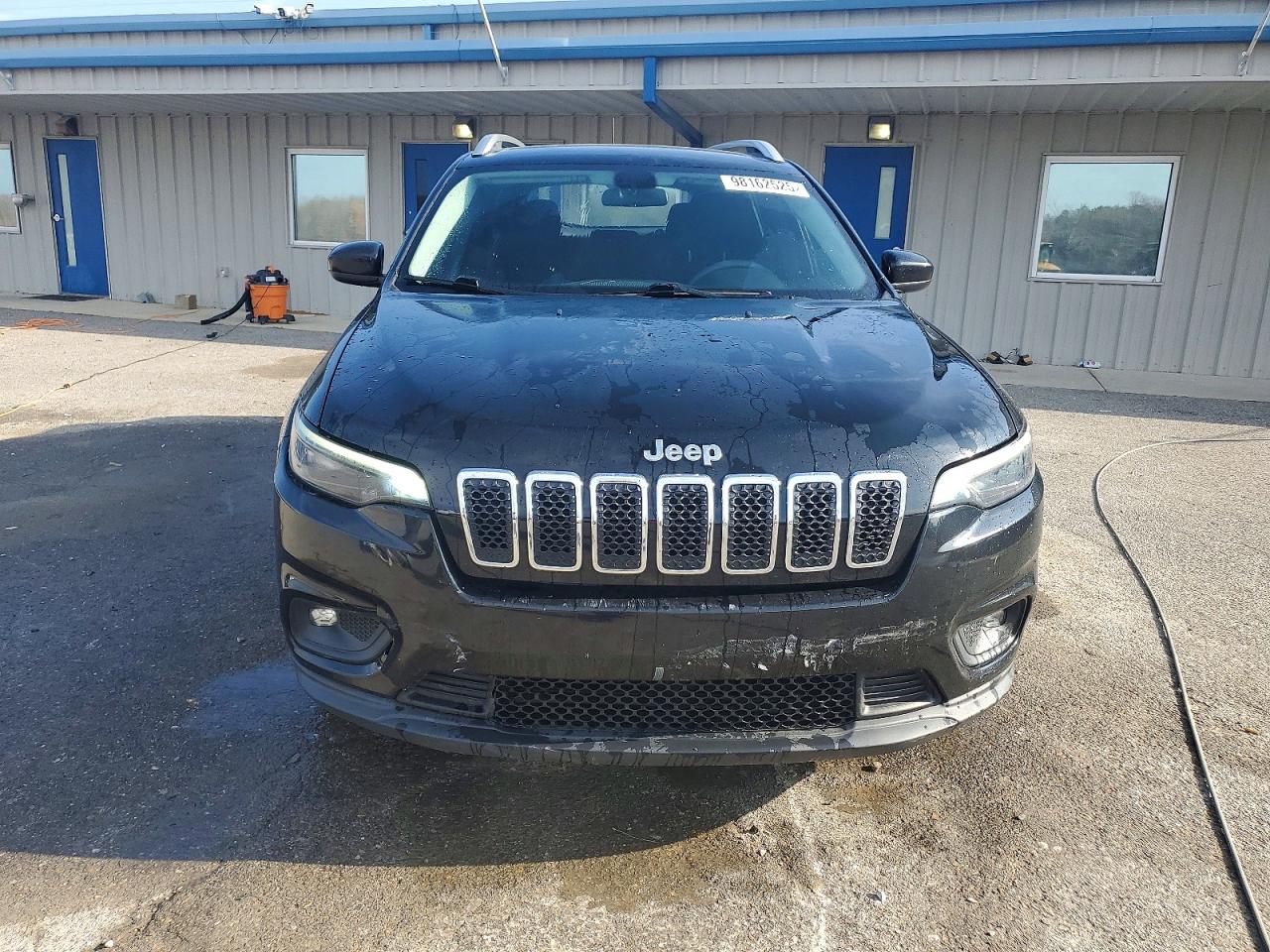 2019 JEEP CHEROKEE LATITUDE photo 5