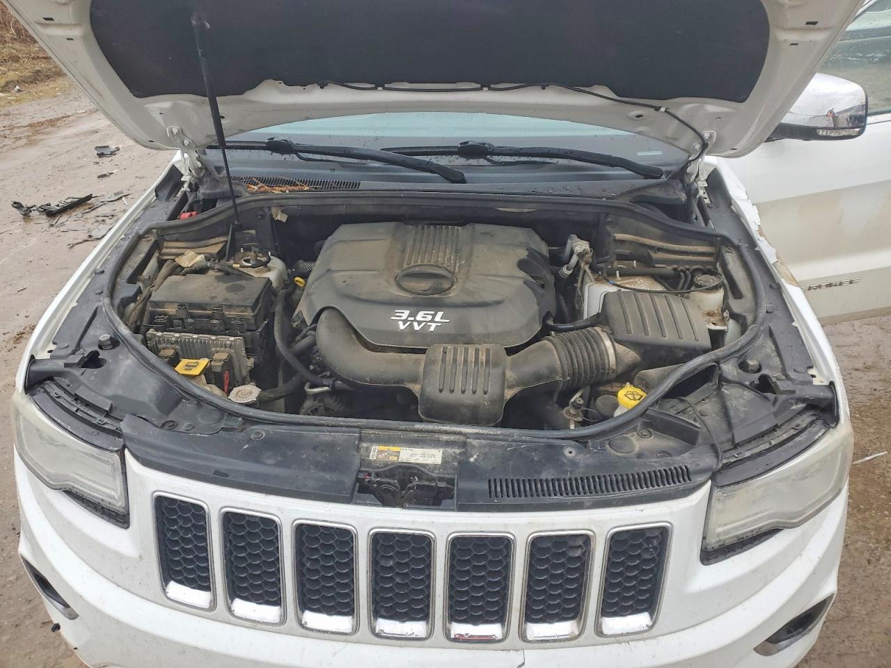 2014 JEEP GRAND CHEROKEE OVERLAND photo 23
