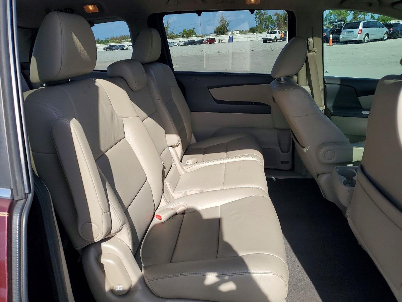 2016 HONDA ODYSSEY EXL photo 11