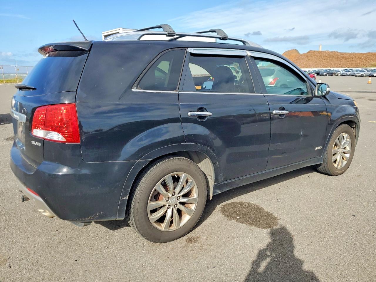 2011 KIA SORENTO SX photo 3