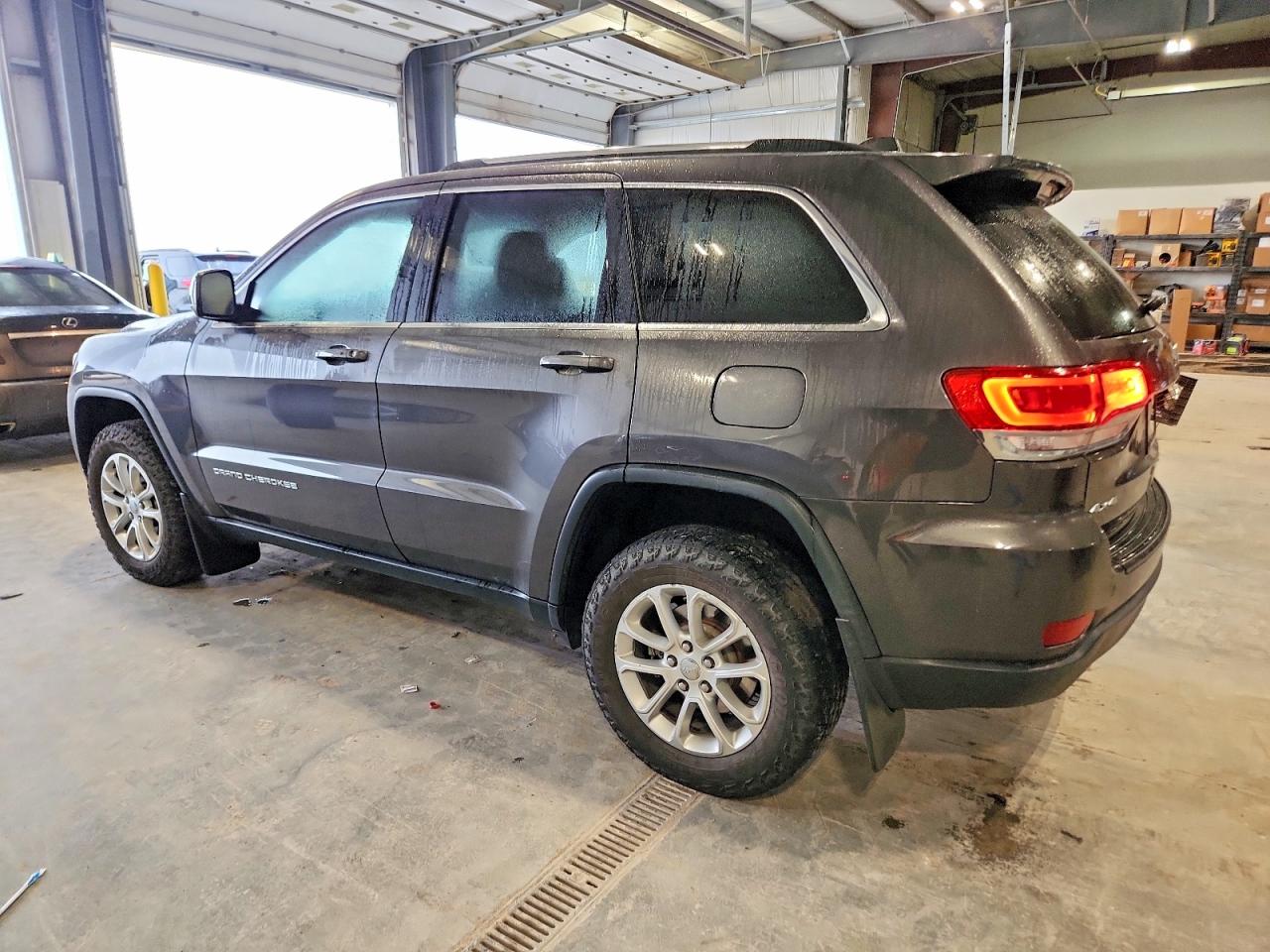 2015 JEEP GRAND CHEROKEE LAREDO photo 3
