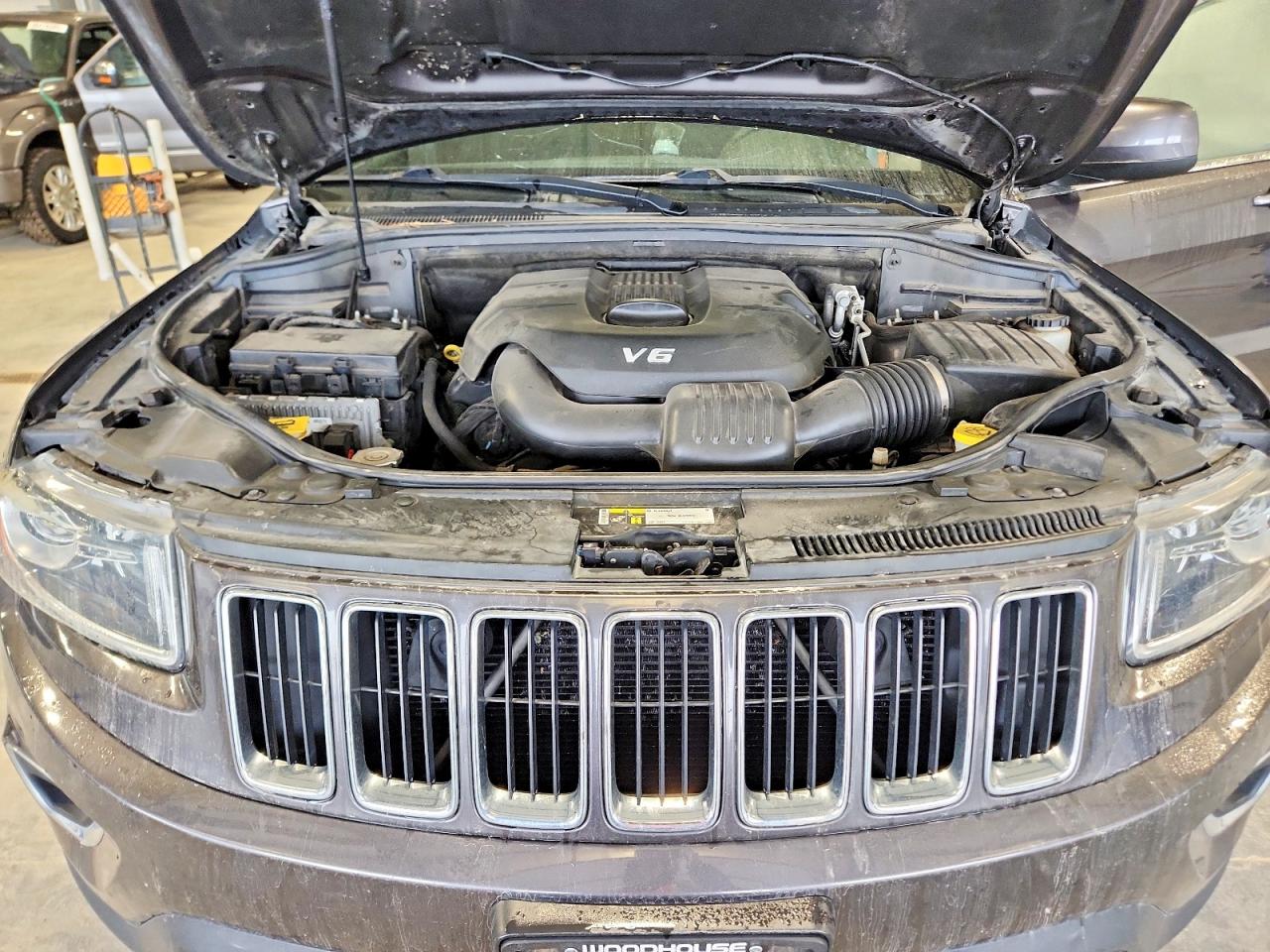 2015 JEEP GRAND CHEROKEE LAREDO photo 23