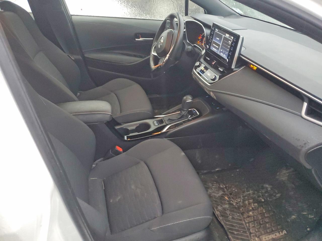 2022 TOYOTA COROLLA SE photo 13