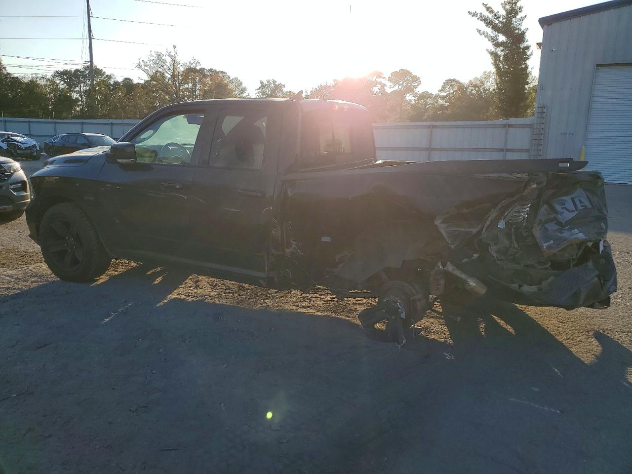 2018 RAM 1500 SPORT photo 3