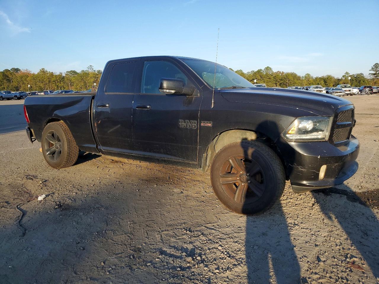 2018 RAM 1500 SPORT photo 7