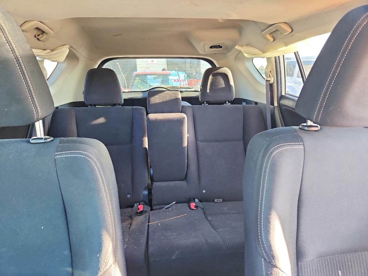 2013 TOYOTA RAV4 XLE photo 10