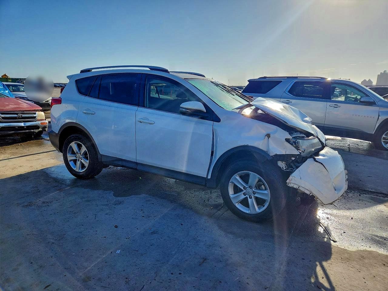 2013 TOYOTA RAV4 XLE photo 4