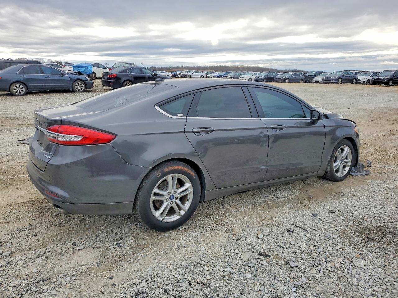 2018 FORD FUSION SE HYBRID photo 3