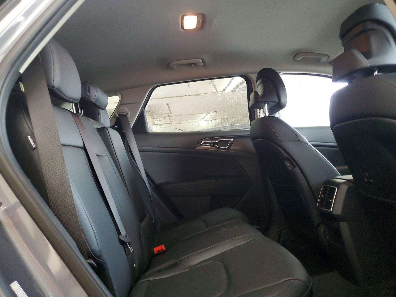 2025 KIA SPORTAGE EX photo 11