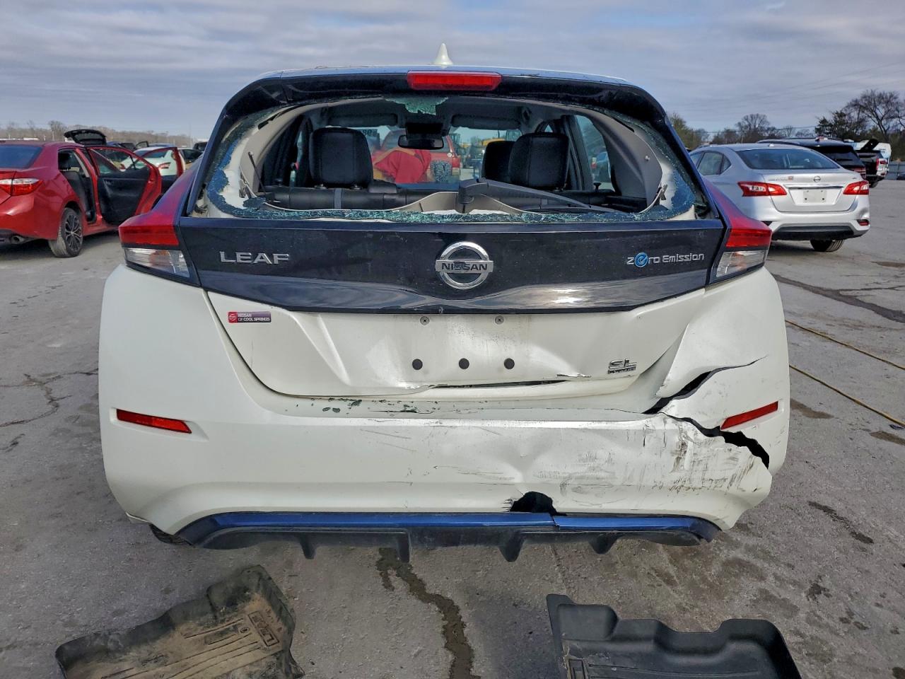 2019 NISSAN LEAF S PLUS photo 6