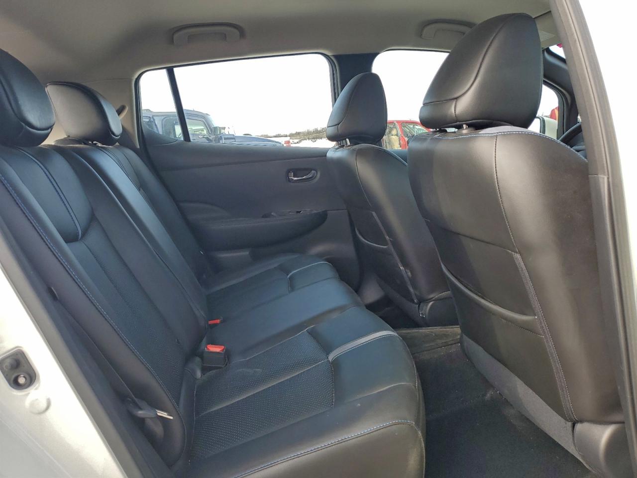 2019 NISSAN LEAF S PLUS photo 10