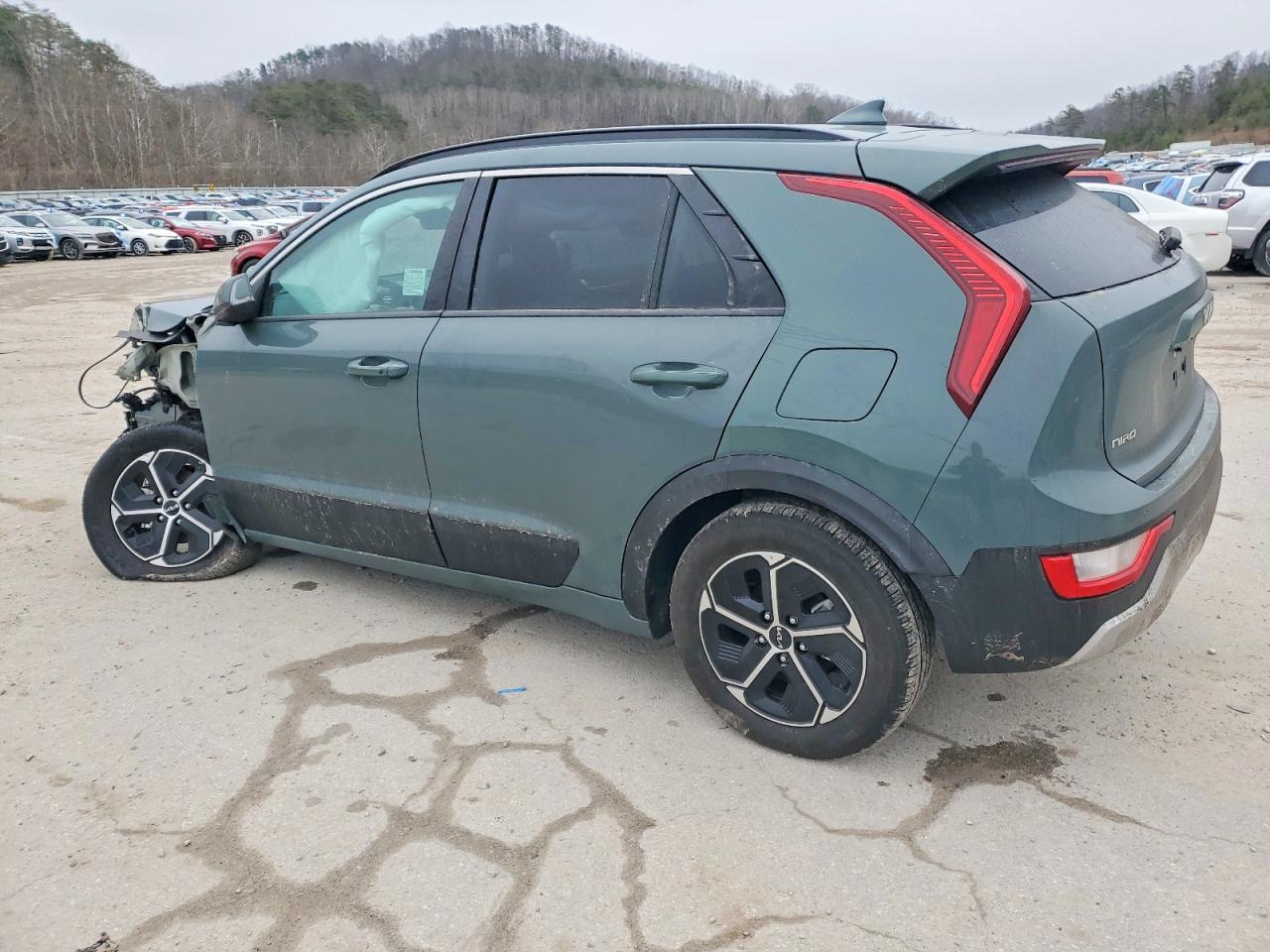 2025 KIA NIRO EX photo 2