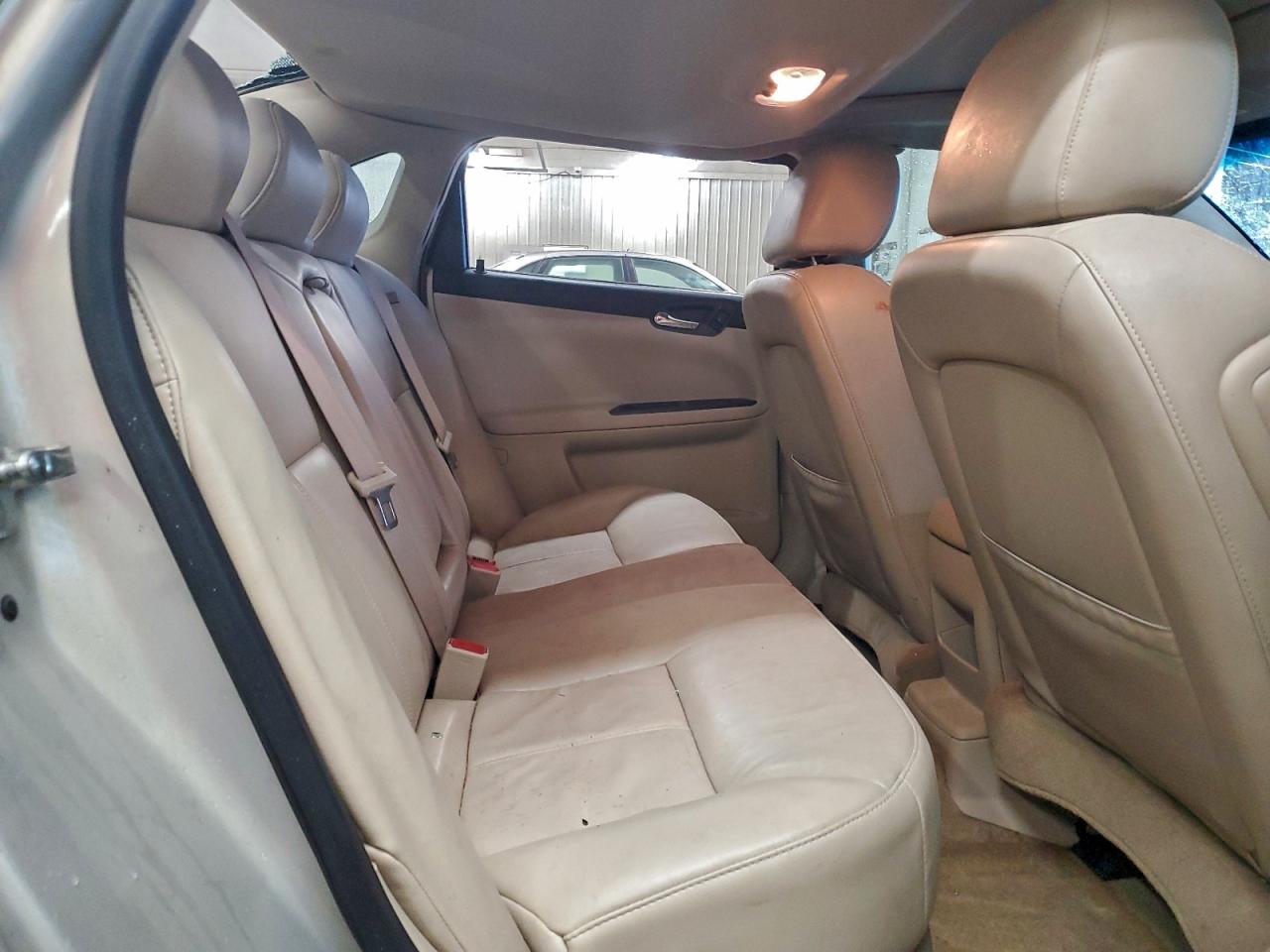 2009 CHEVROLET IMPALA LTZ photo 10
