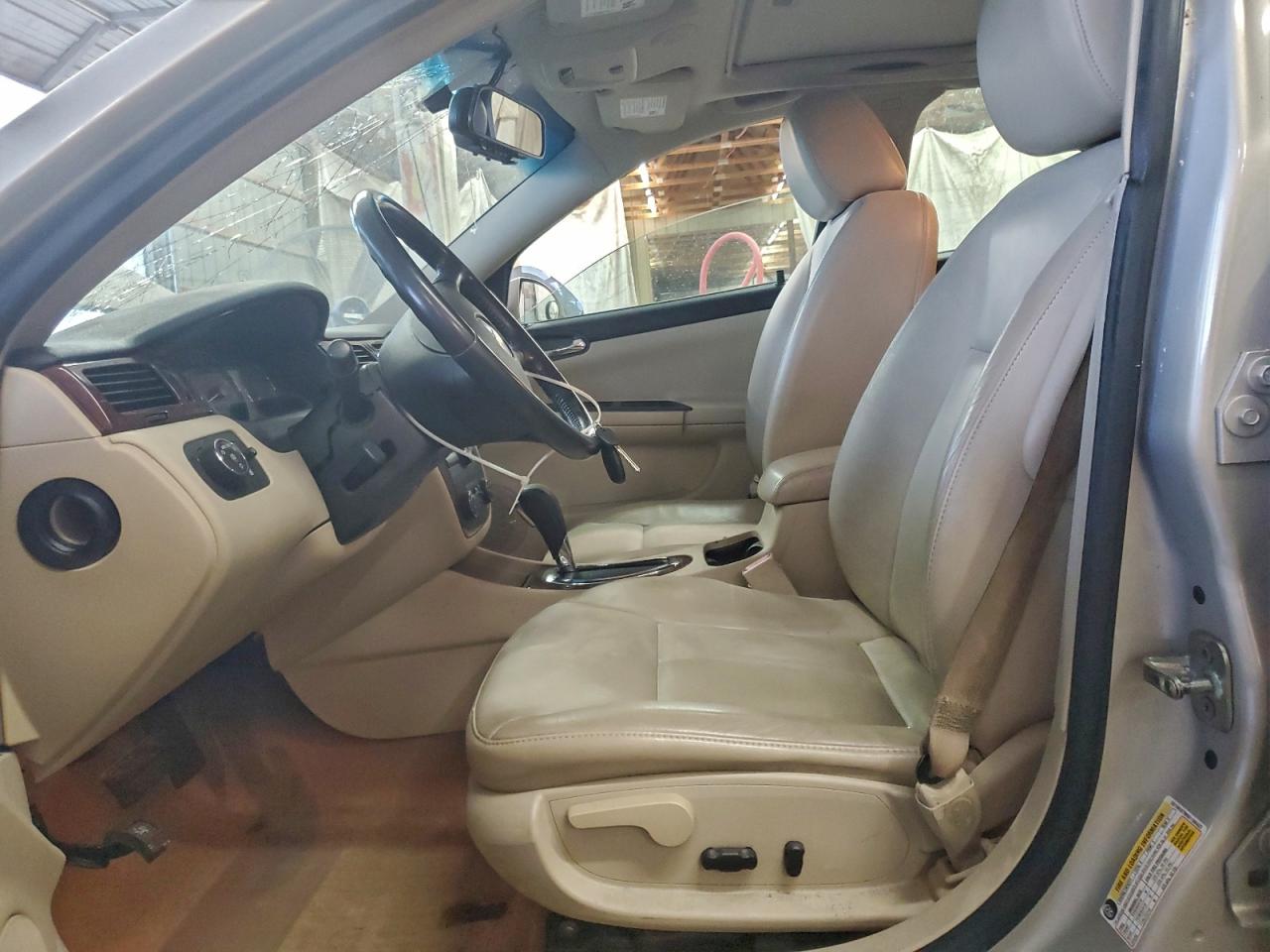 2009 CHEVROLET IMPALA LTZ photo 7