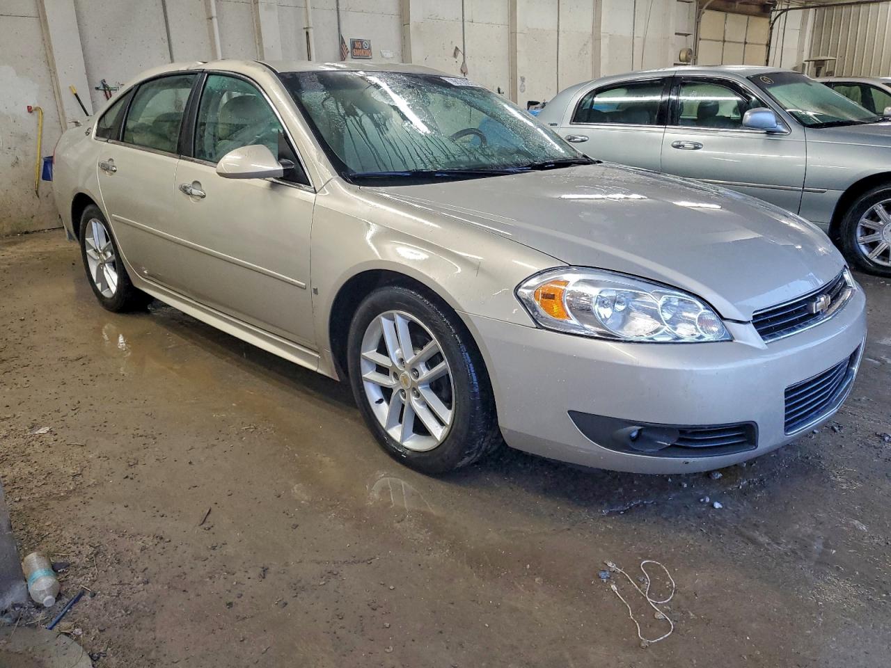 2009 CHEVROLET IMPALA LTZ photo 4