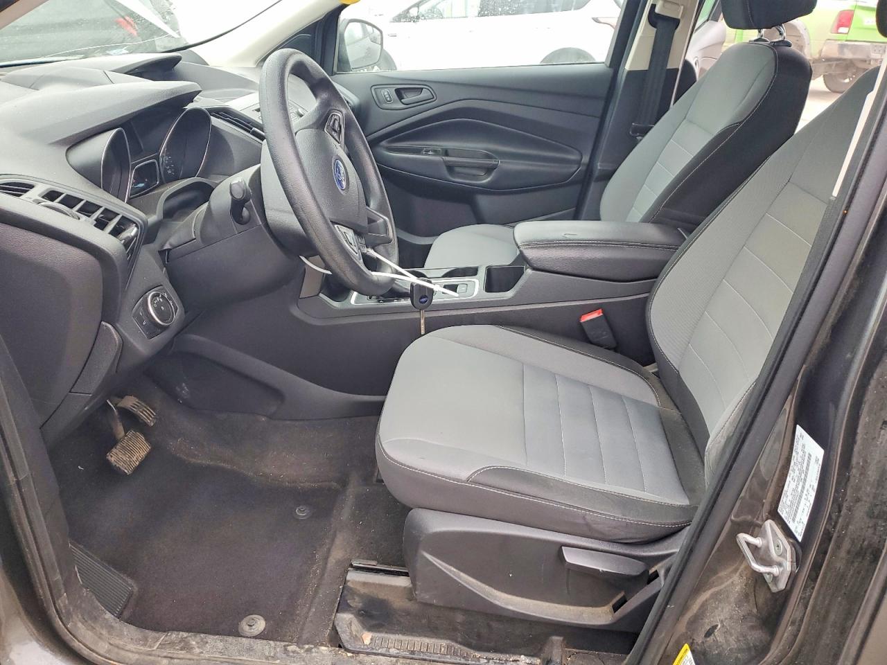 2017 FORD ESCAPE S photo 13