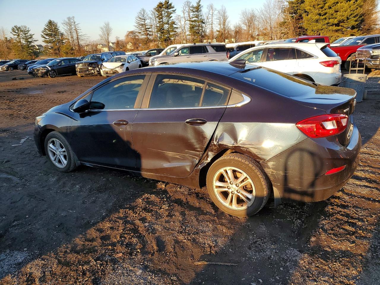 2016 CHEVROLET CRUZE LT photo 3