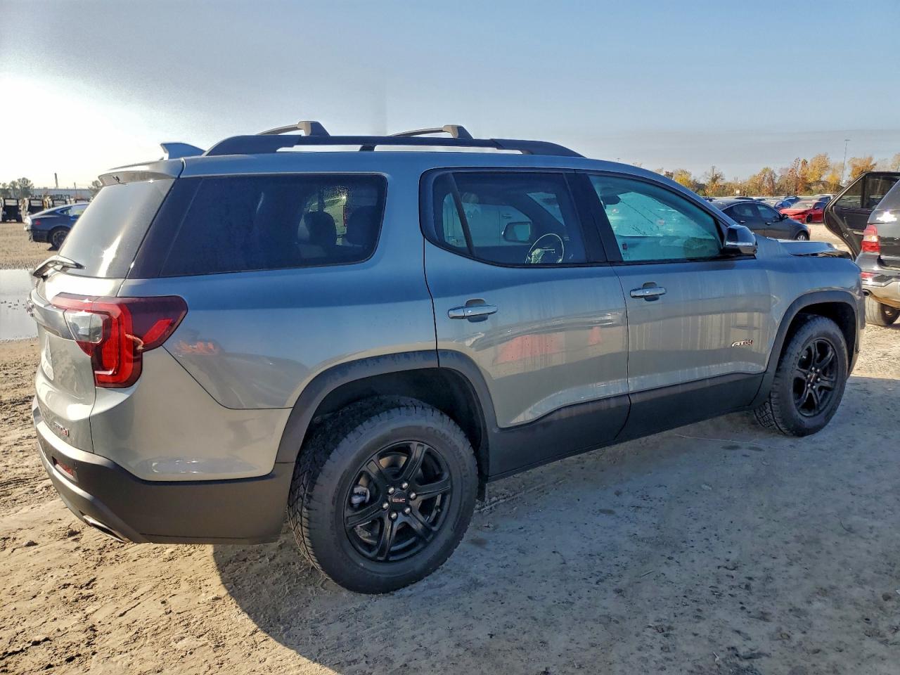 2023 GMC ACADIA AT4 photo 3