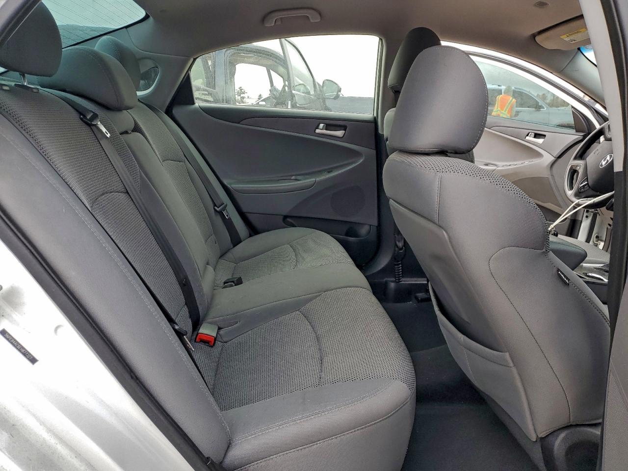 2014 HYUNDAI SONATA GLS photo 10