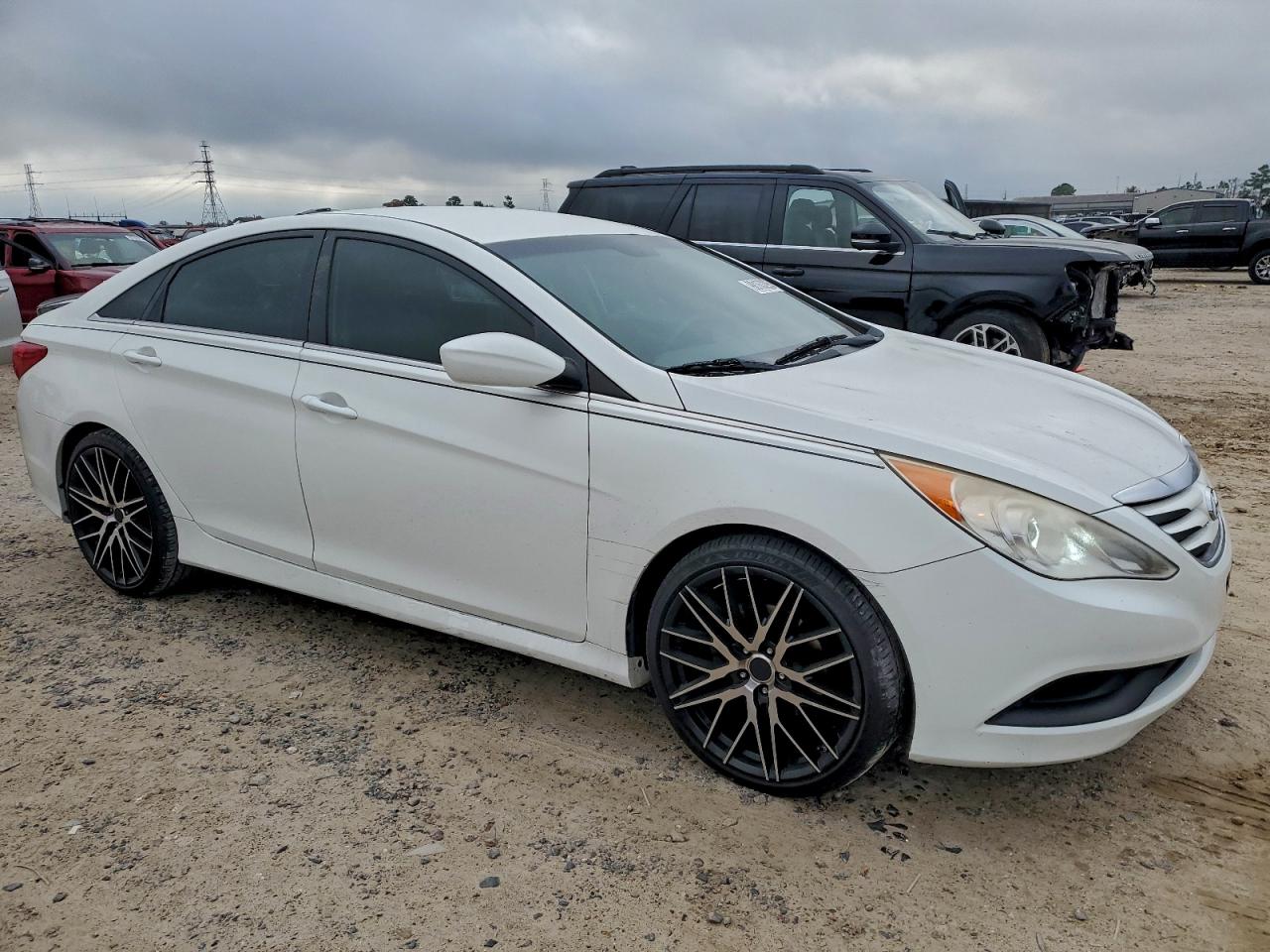 2014 HYUNDAI SONATA GLS photo 4