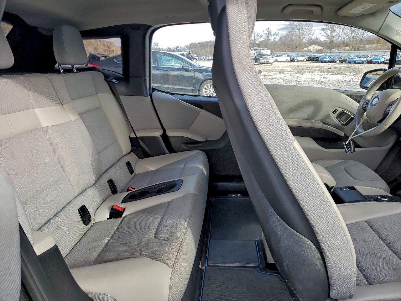 2015 BMW I3 BEV photo 10