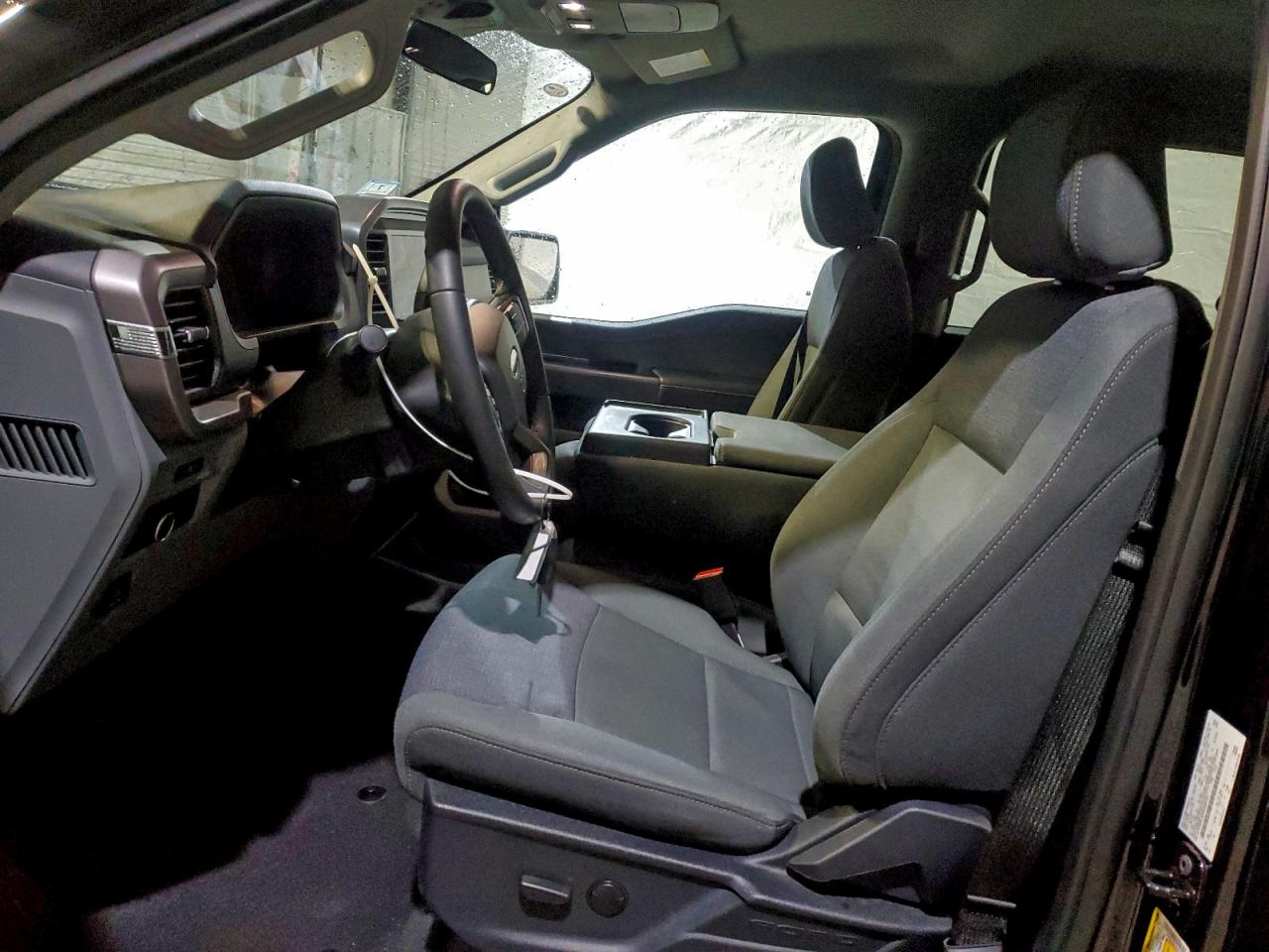 2025 FORD F150 XLT photo 7