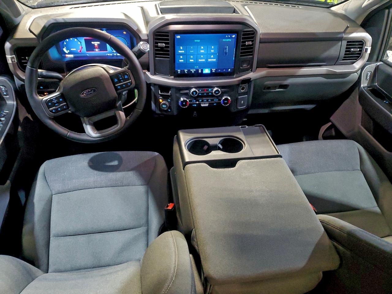2025 FORD F150 XLT photo 8