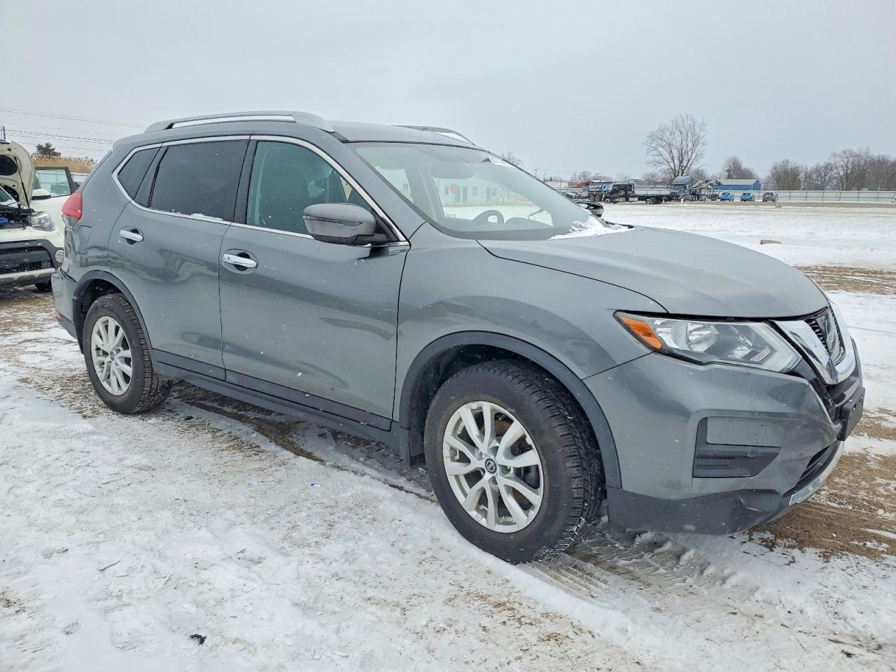 2017 NISSAN ROGUE SV photo 4